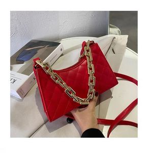 Elegant PU Leather Crossbody Chain Handbag - Red
