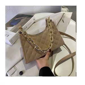 Elegant PU Leather Crossbody Chain Handbag - Brown